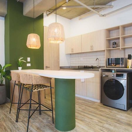Appartamento Beautiful Loft In Laureles Medellín Esterno foto
