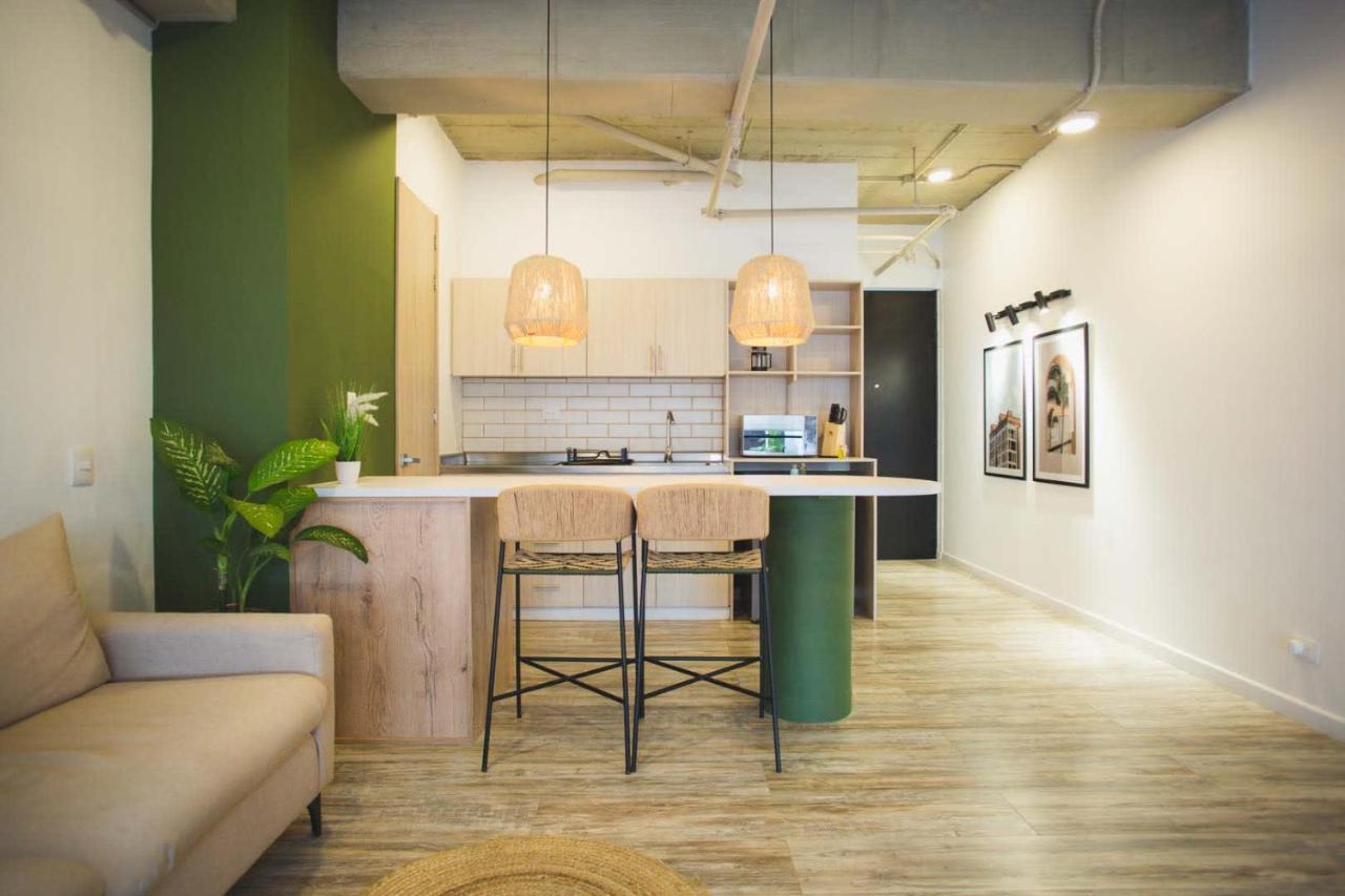 Appartamento Beautiful Loft In Laureles Medellín Esterno foto